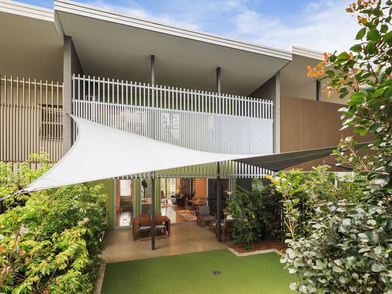 104/35 Kersley Road, Kenmore - Image 1