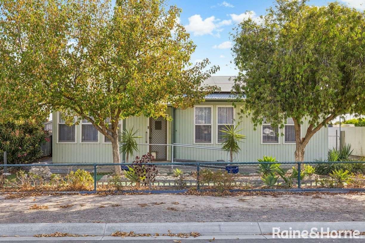 8 Tiller Street, Tailem Bend, SA 5260, Tailem Bend - Image 1