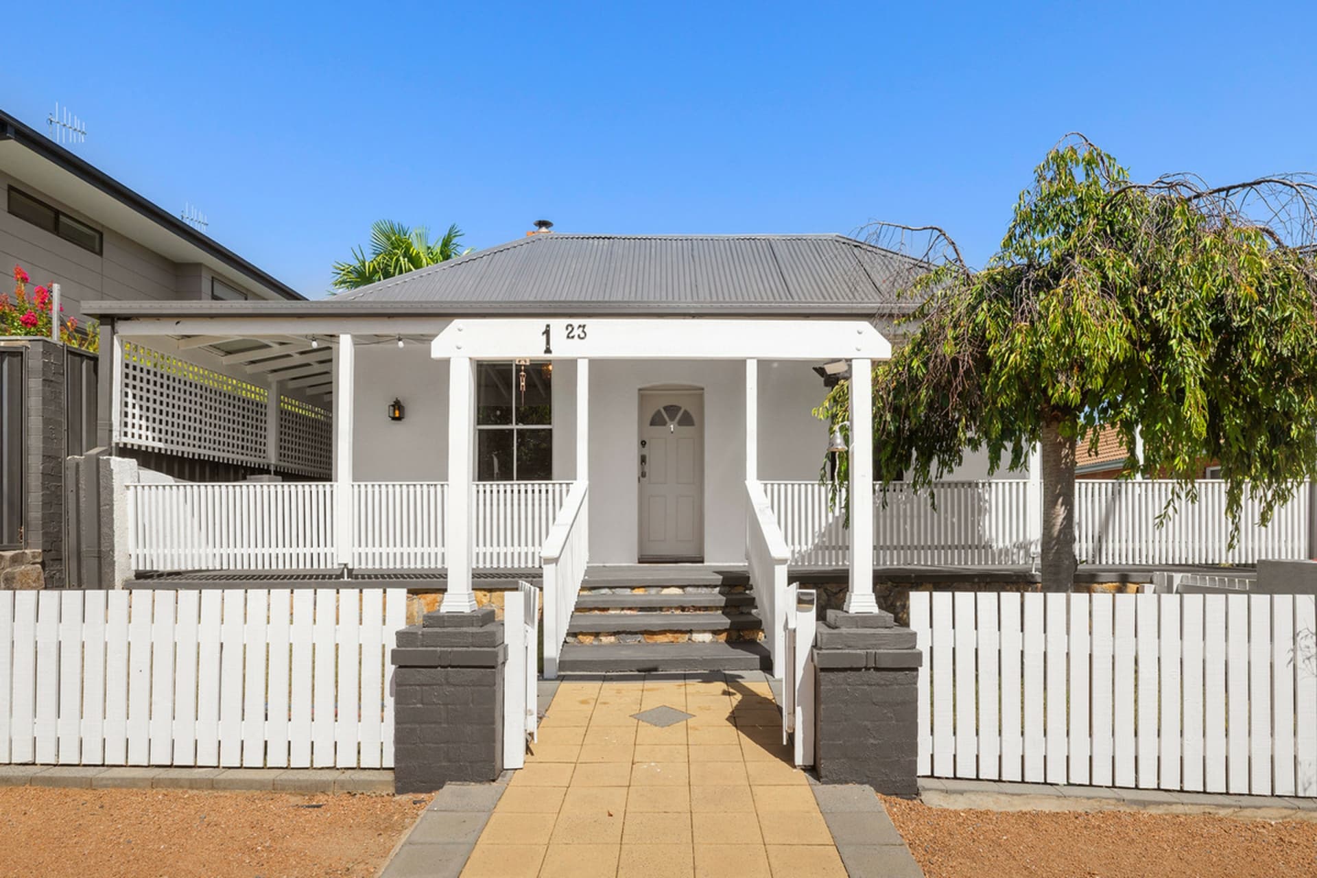 1/23 Mckeahnie Street, Crestwood, Crestwood - Image 1