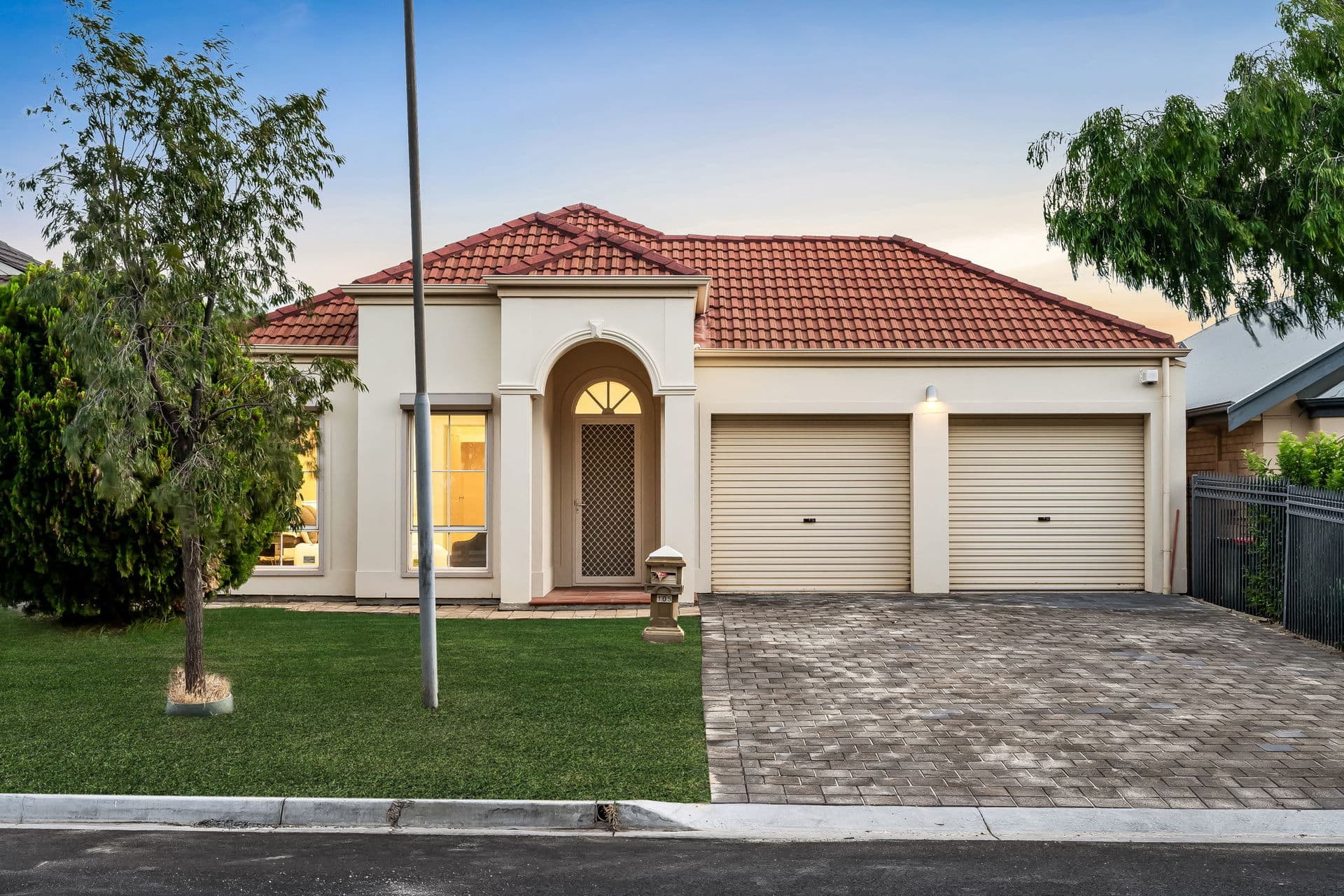 105 Heysen Avenue, Hope Valley - Image 1