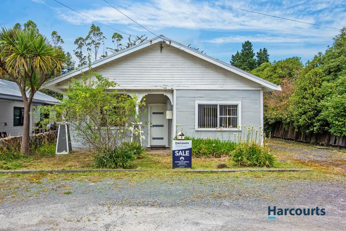 9 Austin Street, QUEENSTOWN, TAS 7467, Queenstown - Image 1