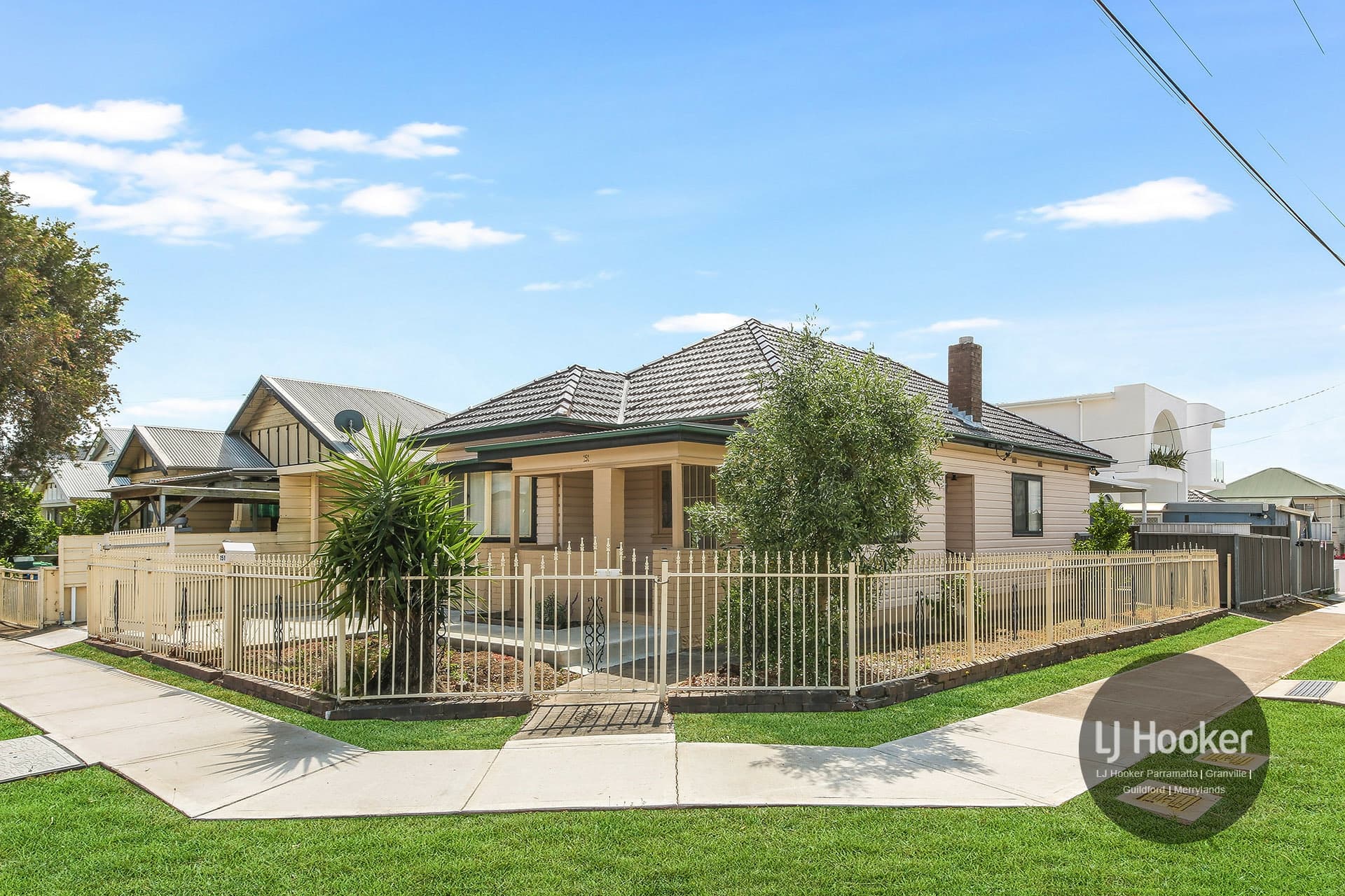 151 The Trongate, Granville, Granville - Image 1