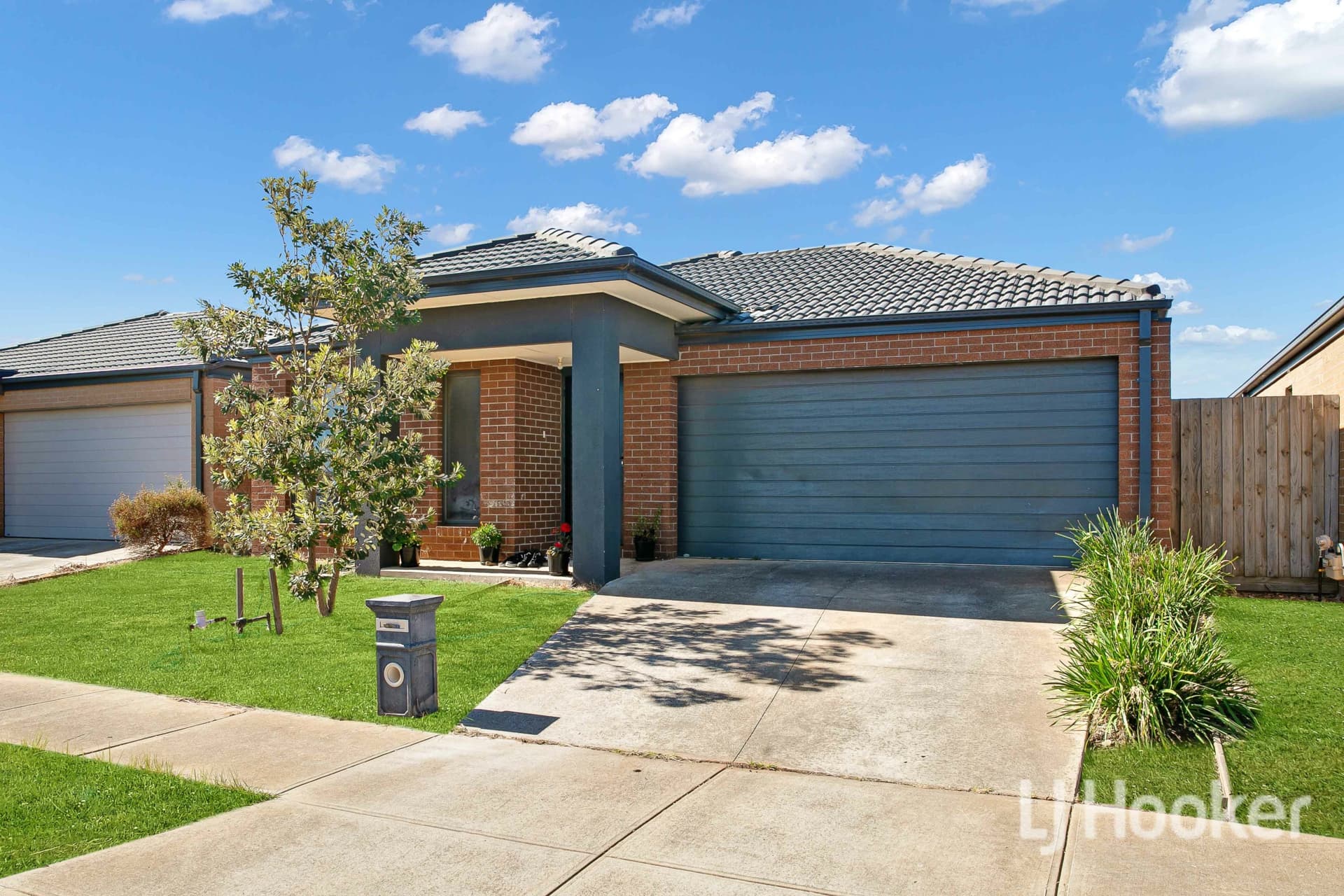 6 Bindley Crescent, Weir Views, Weir Views - Image 1