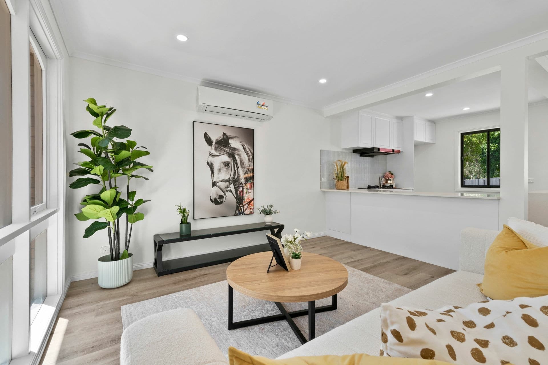 24 Sandhurst Road, Wantirna, Wantirna - Image 1