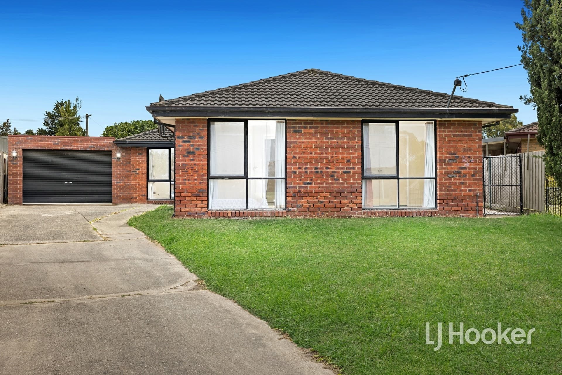 19 Simon Court, Hampton Park, Hampton Park - Image 1