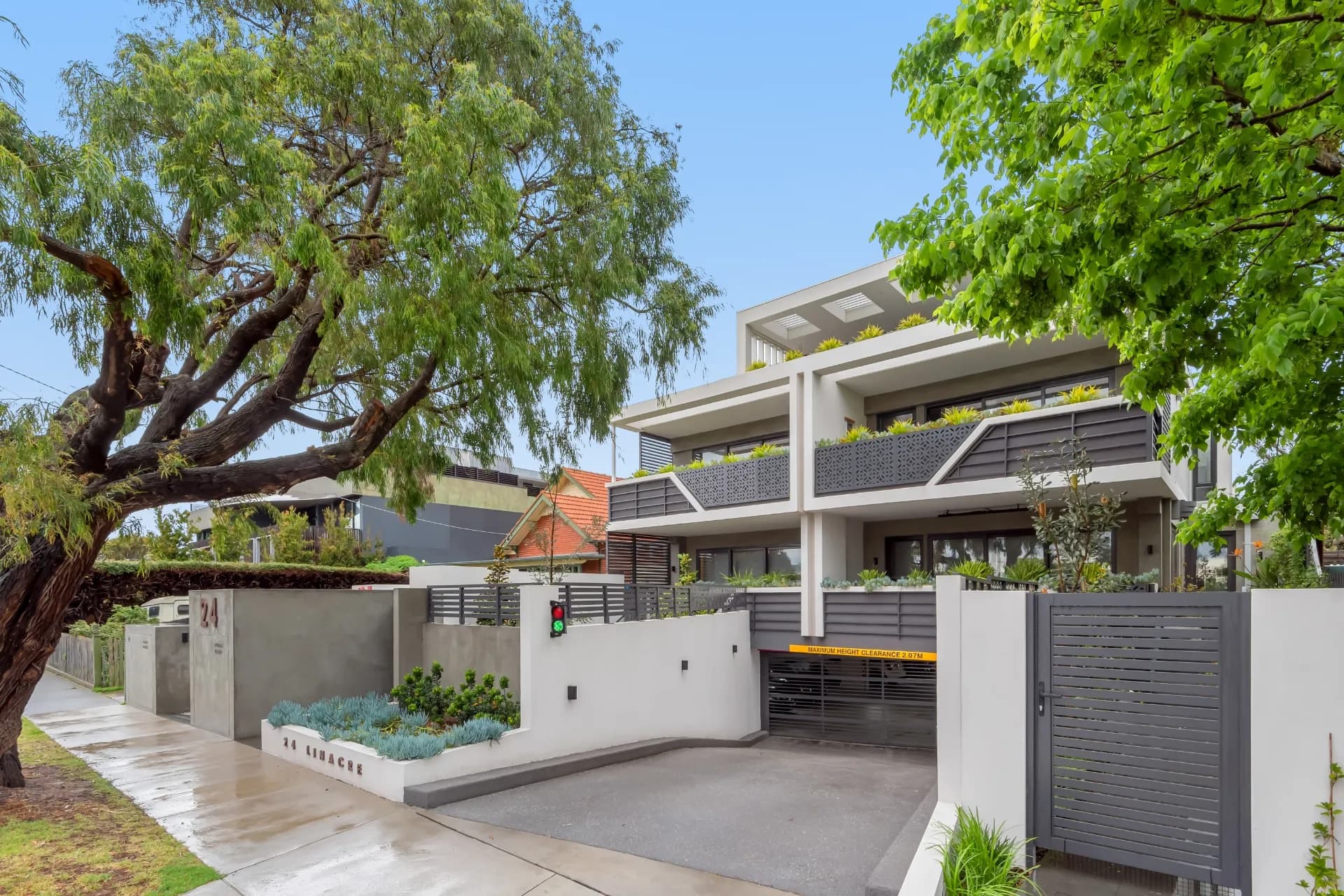 102/24 Linacre Road, Hampton, VIC, Hampton - Image 1