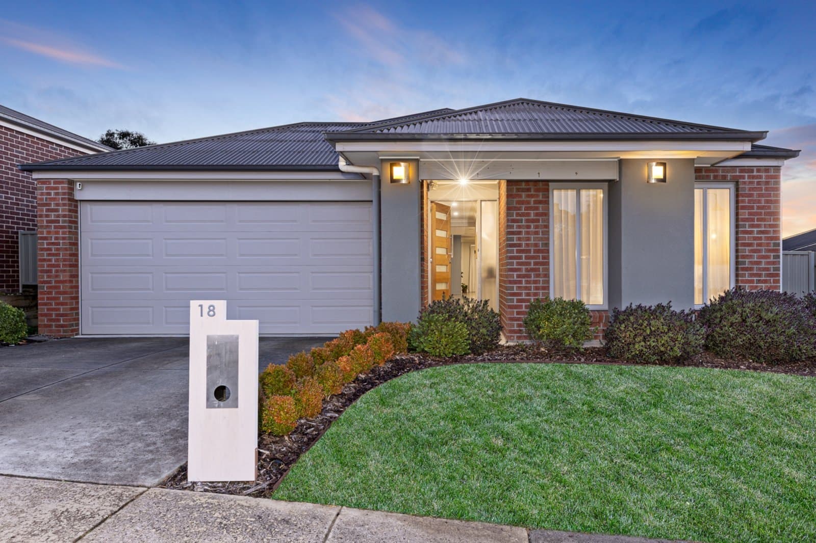 18 Chiara Court, Brown Hill, Brown Hill - Image 1