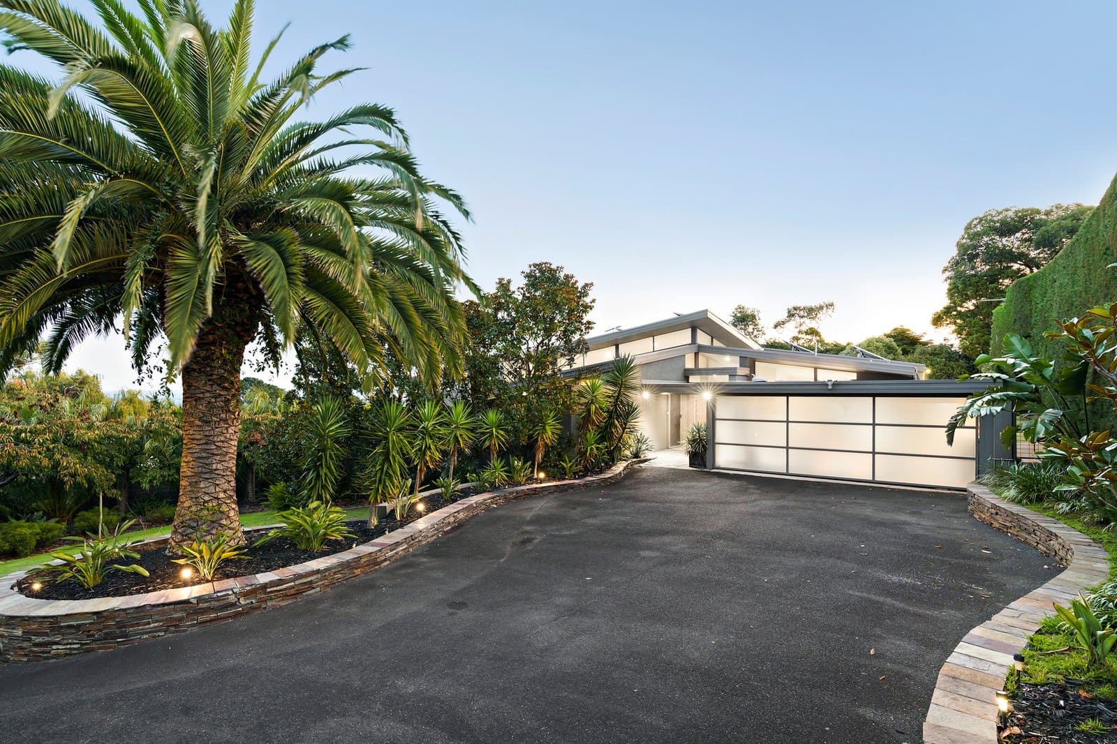 10 Bilgola Court, Mount Eliza, Mount Eliza - Image 1