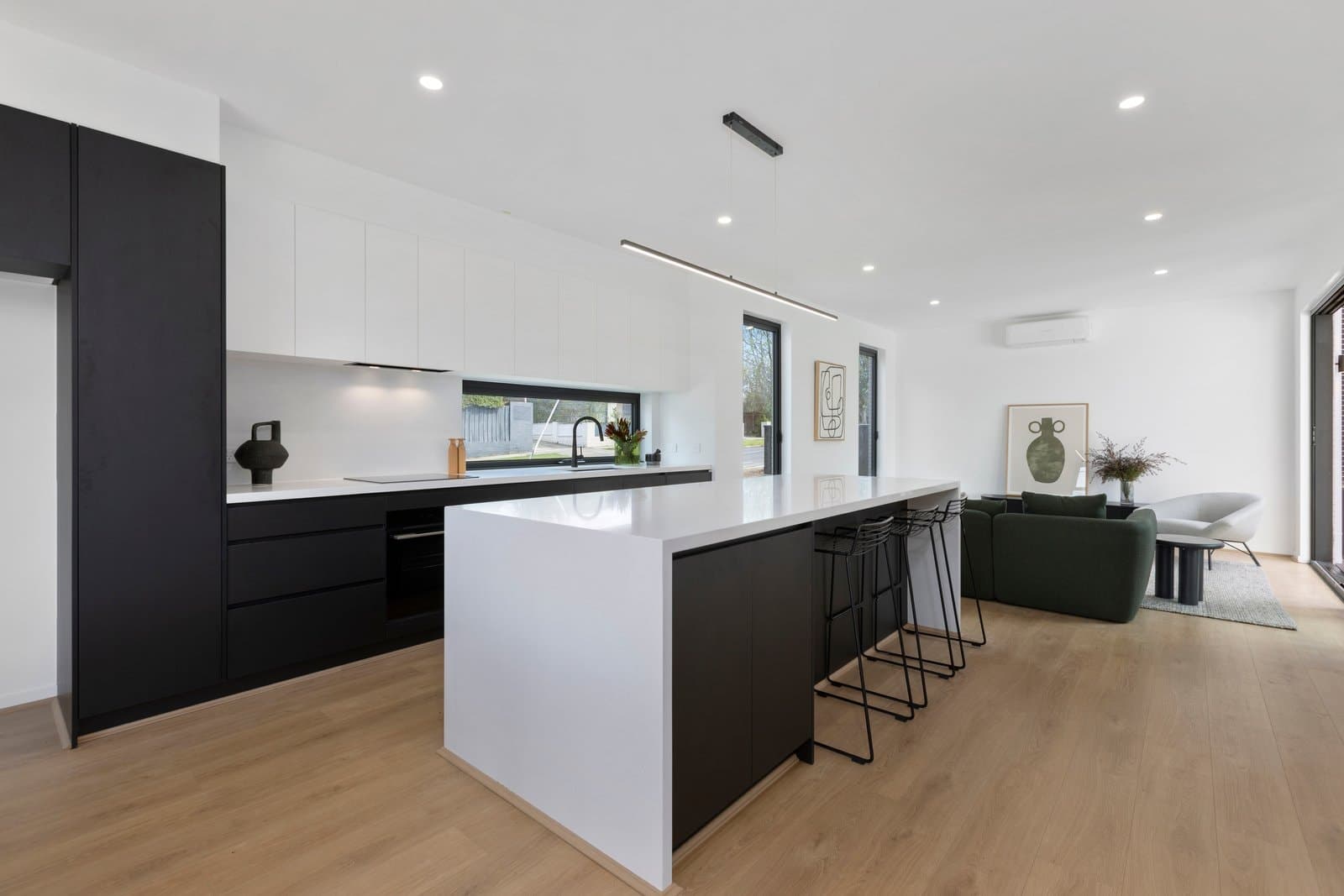 33 Davey Street, Parkdale, Parkdale - Image 1