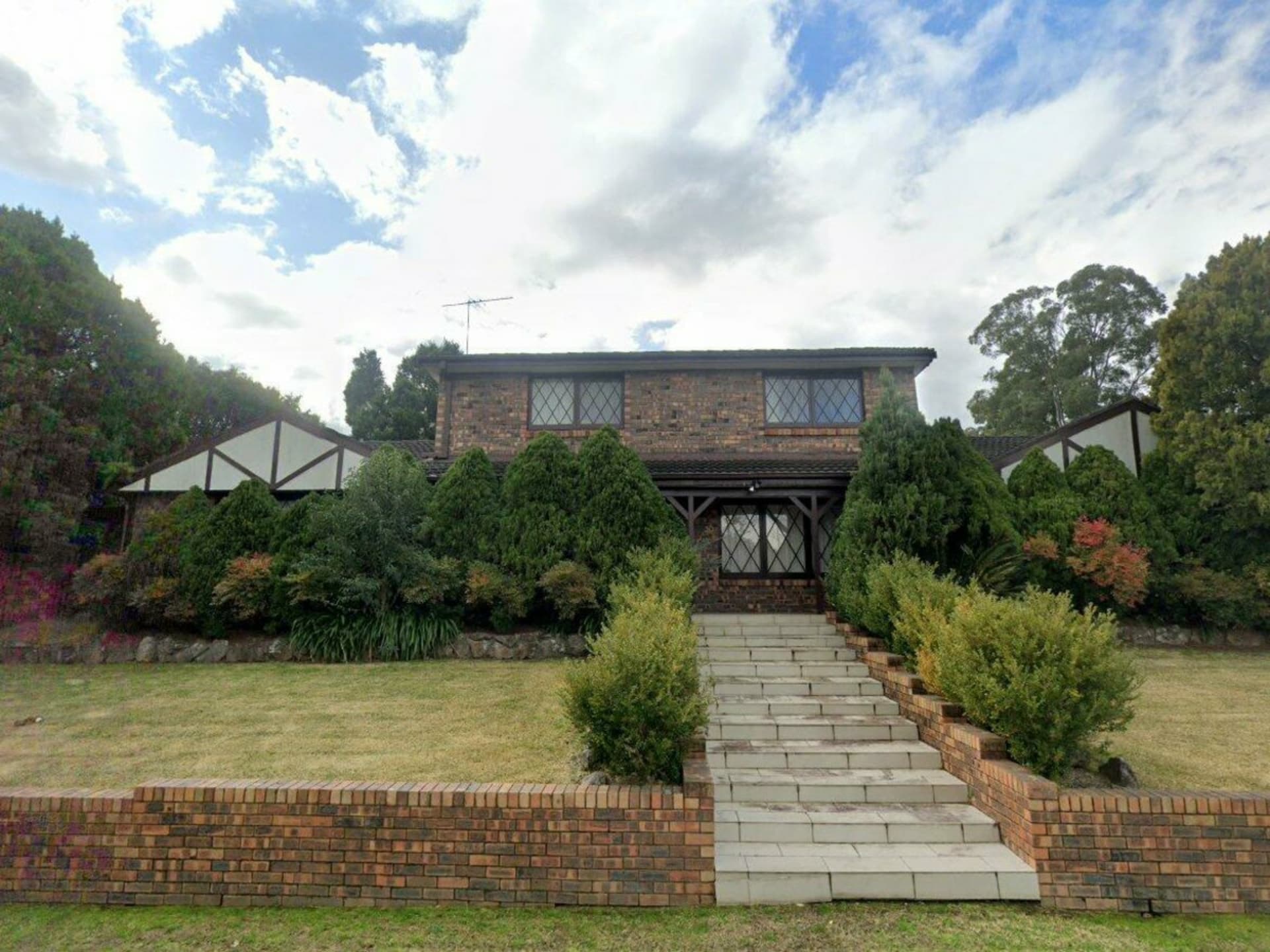 30 Hughes Avenue, Castle Hill, Castle Hill - Image 1