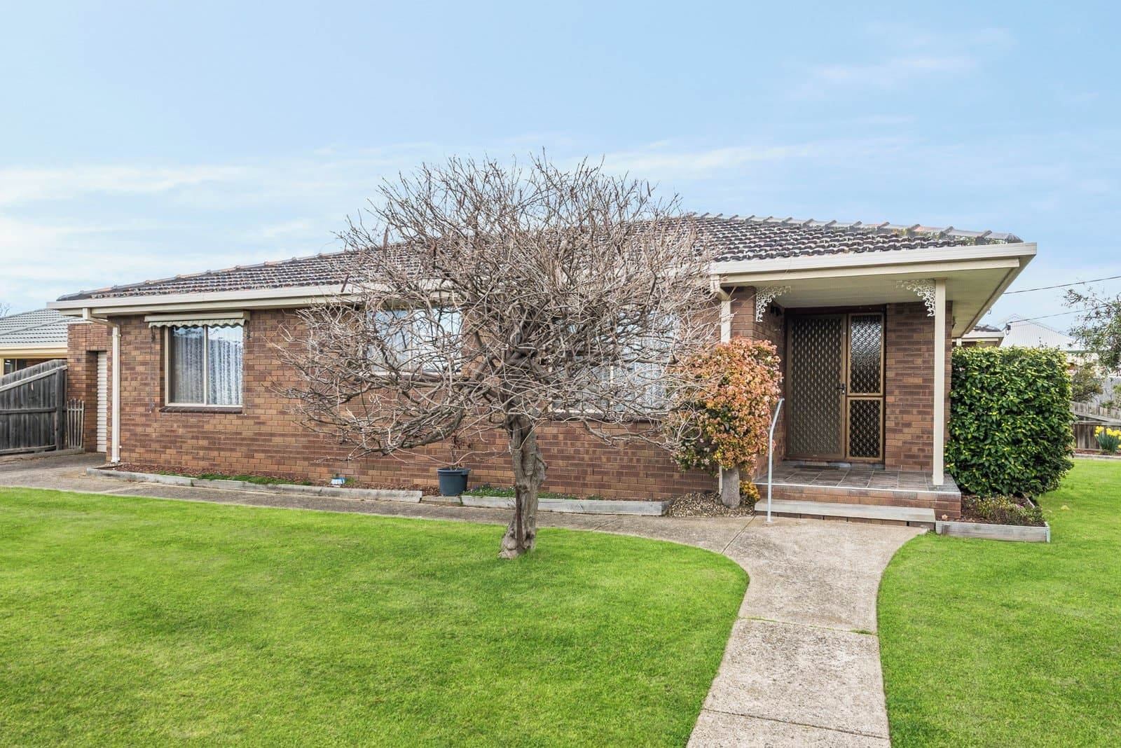 2/4 Sylvia Court, Whittington, Whittington - Image 1