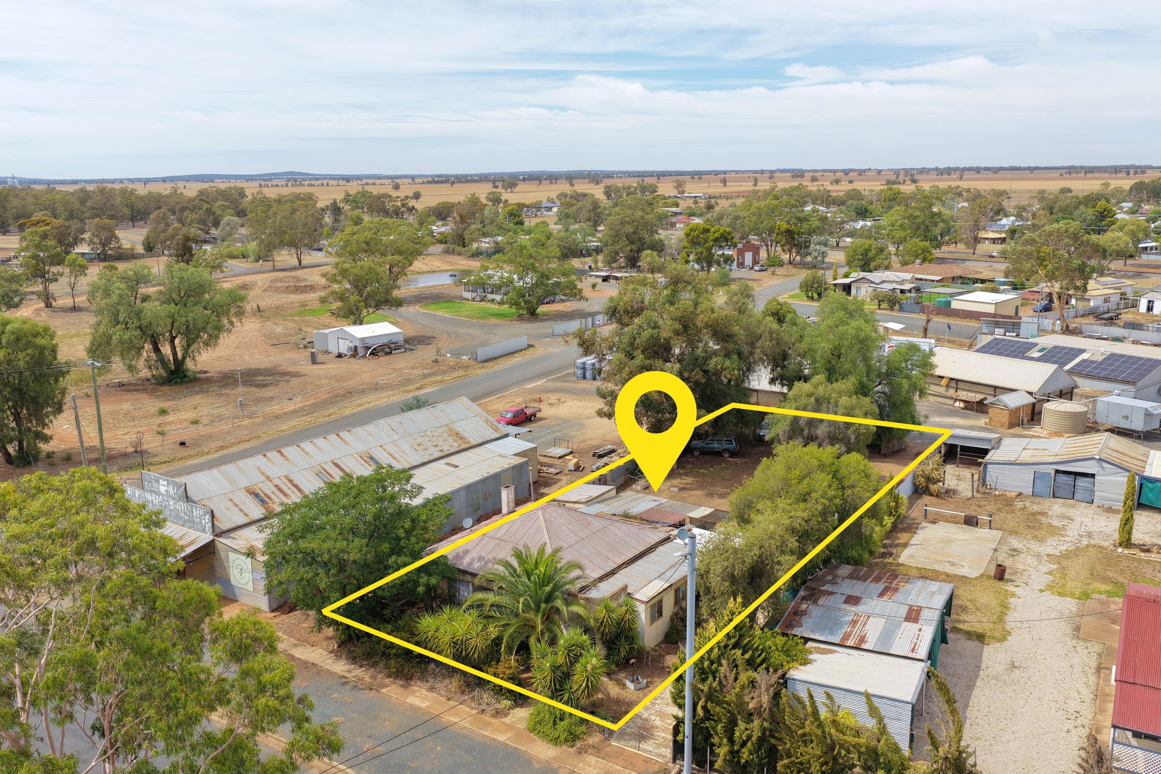 40 Wollongough Street, Ungarie NSW 2669, Ungarie - Image 1