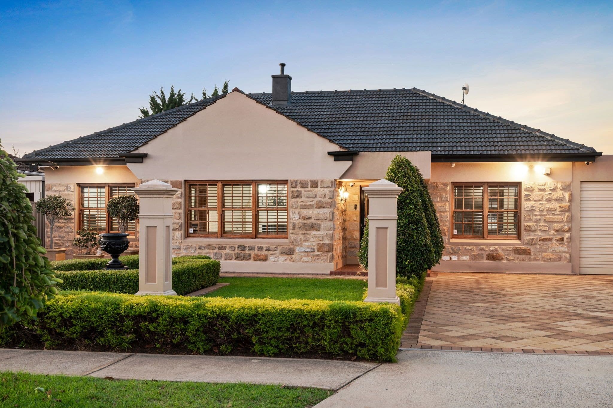17 Honeyton Street, Seaton SA 5023, Seaton - Image 1