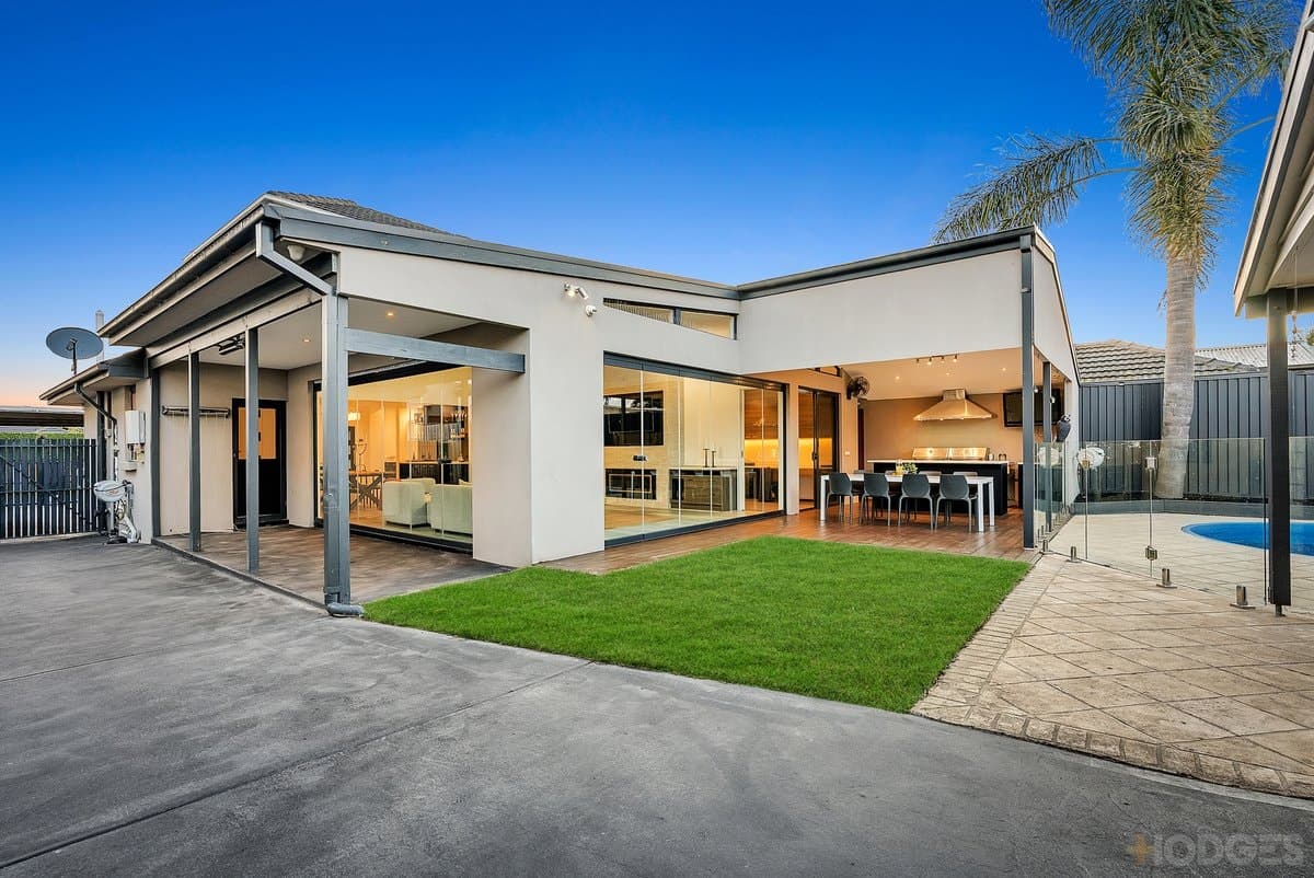 6 Sprent Street East, Waratah, Waratah - Image 1