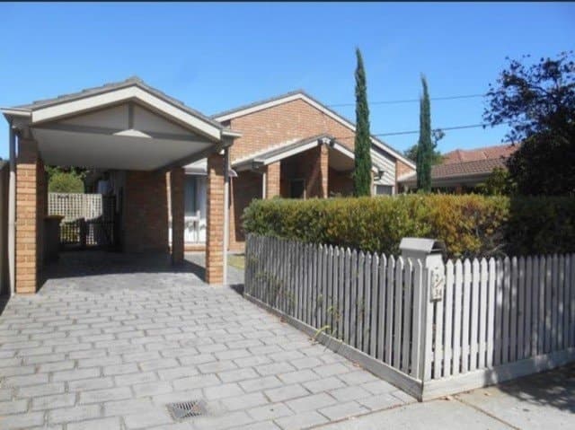 2 / 34 Hall Street, MCKINNON, VIC, 3204, McKinnon - Image 1