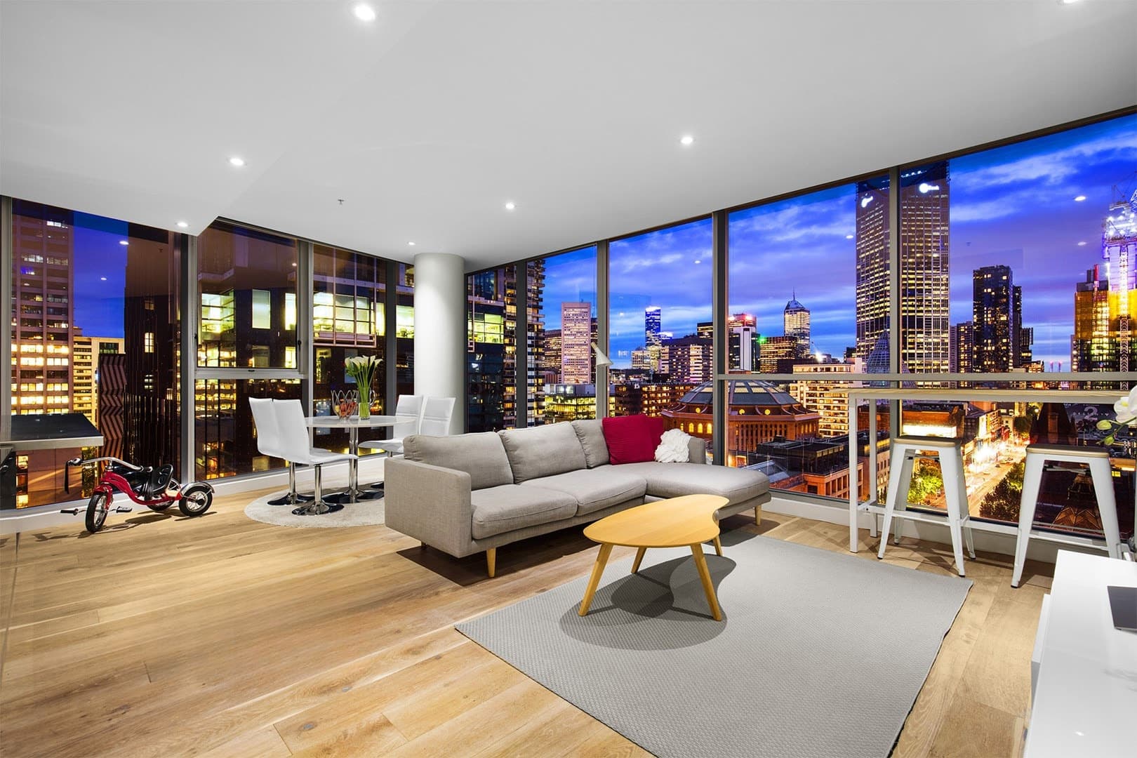 909/68 La Trobe Street, Melbourne - Image 1