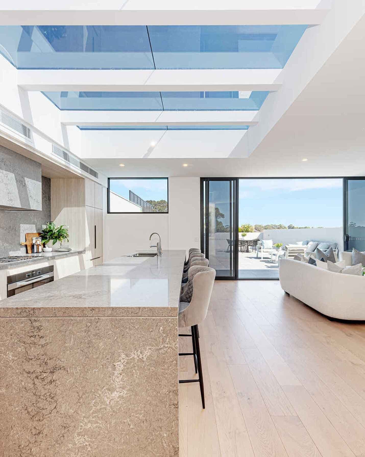 11/12 Amaroo Avenue Castle Cove, Castle Cove - Image 1