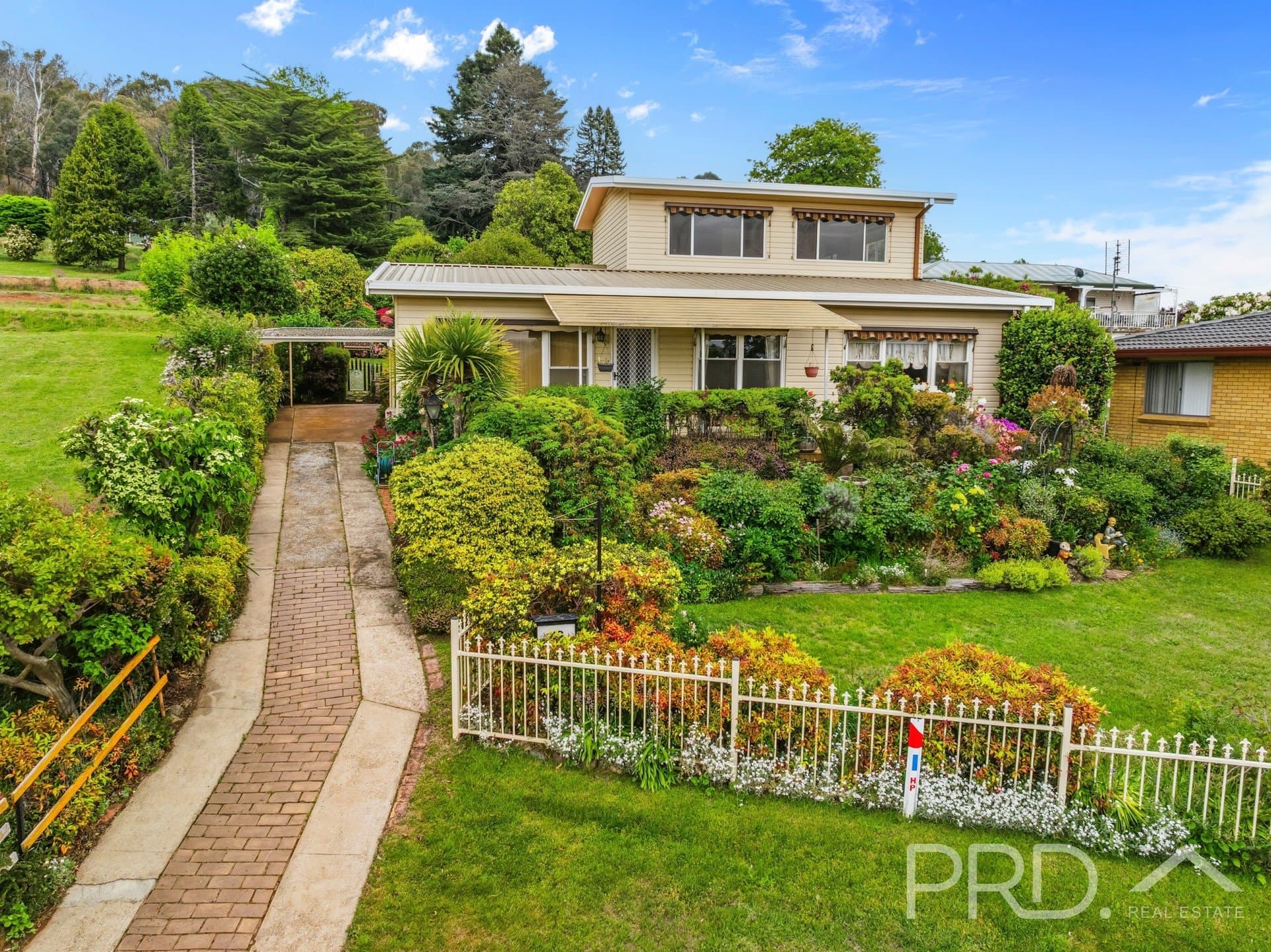 42 Batlow Road, BATLOW NSW 2730, Batlow - Image 1