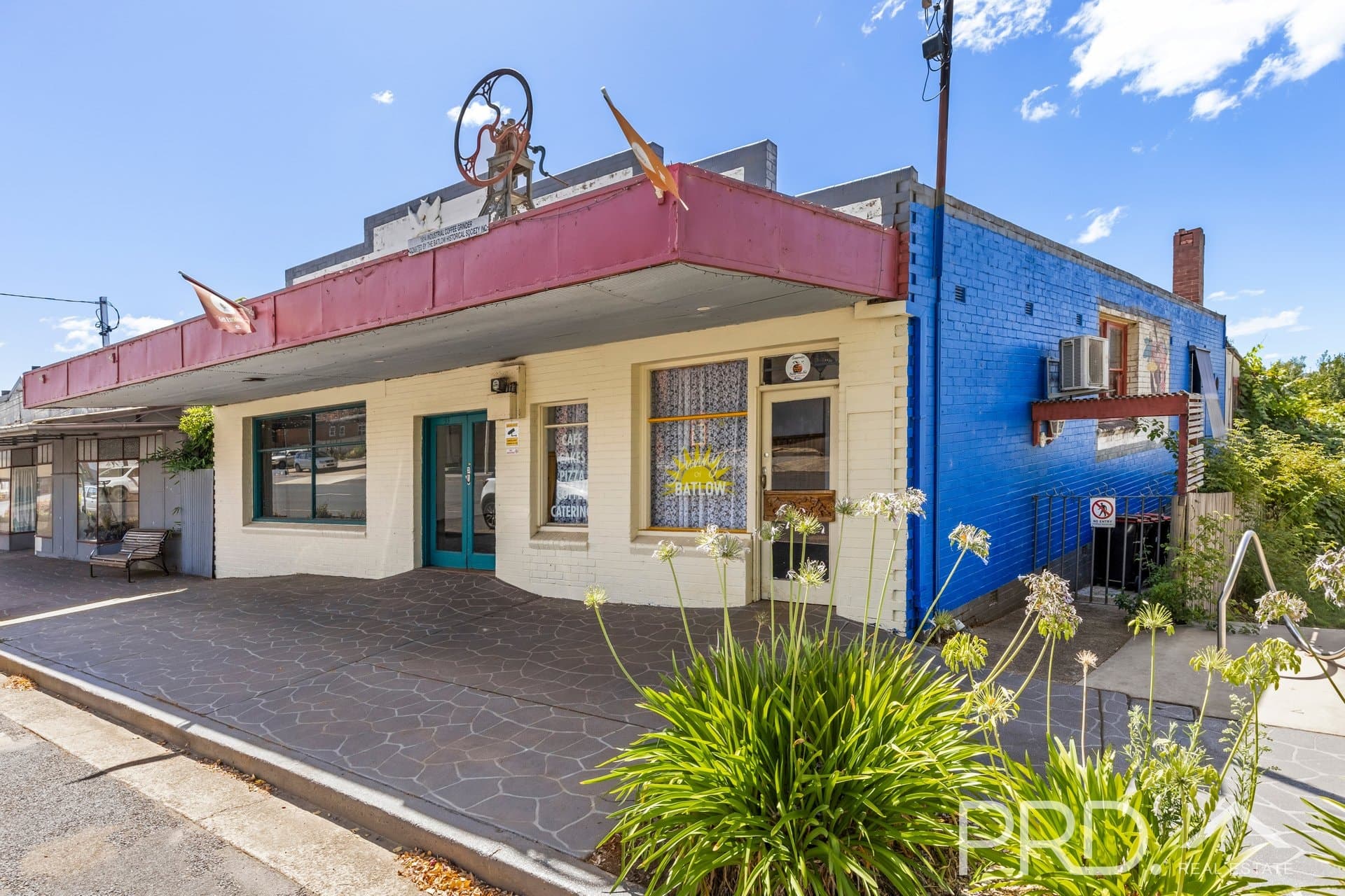 33 Pioneer Street, BATLOW NSW 2730, Batlow - Image 1
