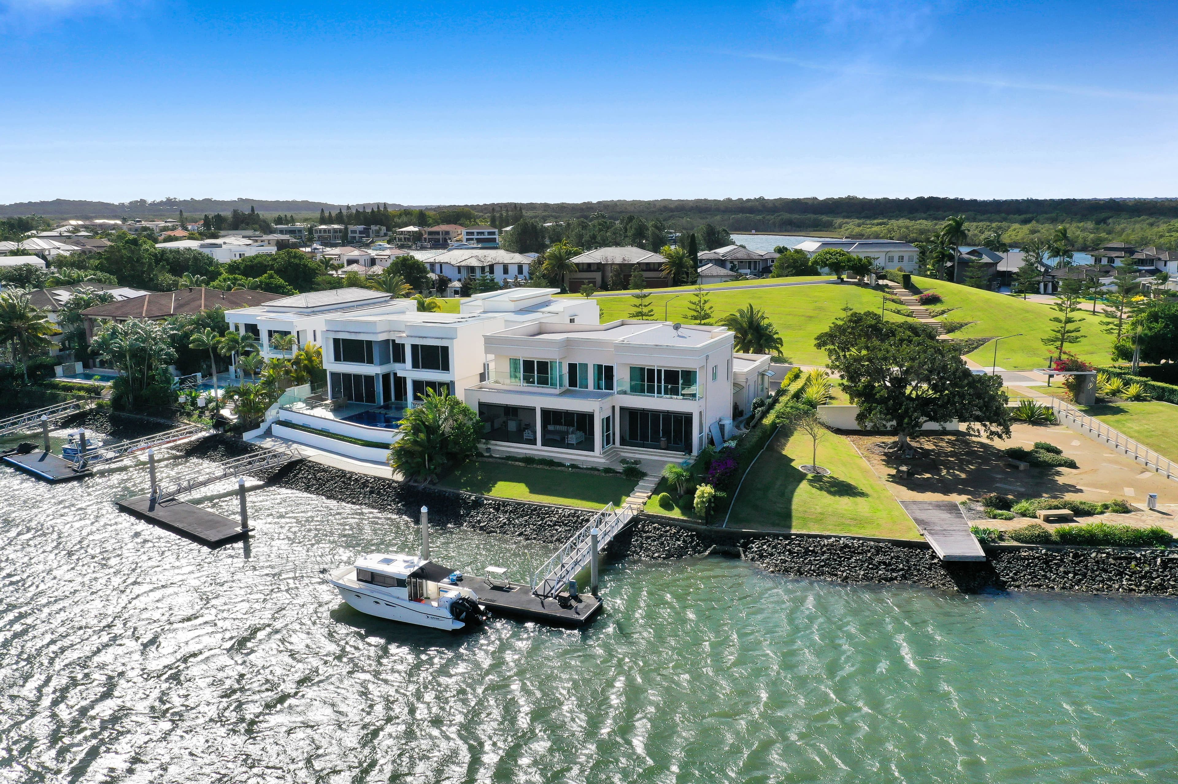 2070 The Circle, Sanctuary Cove QLD 4212, Sanctuary Cove - Image 1
