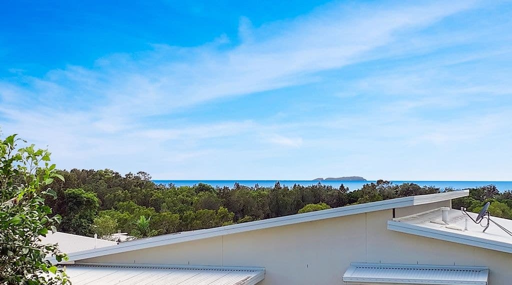 23 Grandview Close, Sapphire Beach - Image 1