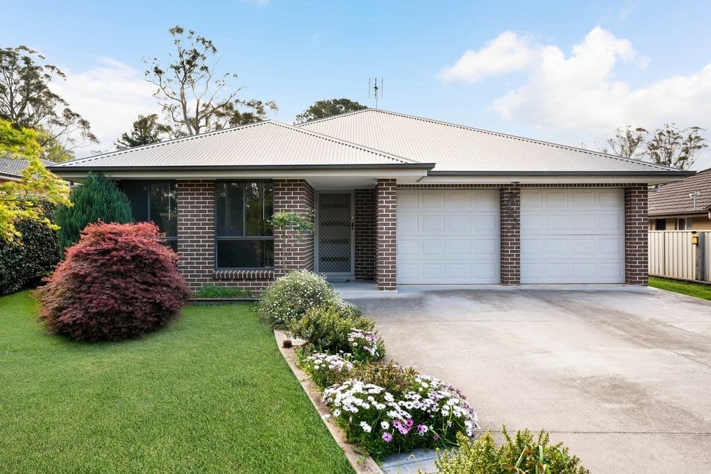 8 Railway Terrace, Willow Vale - Image 1