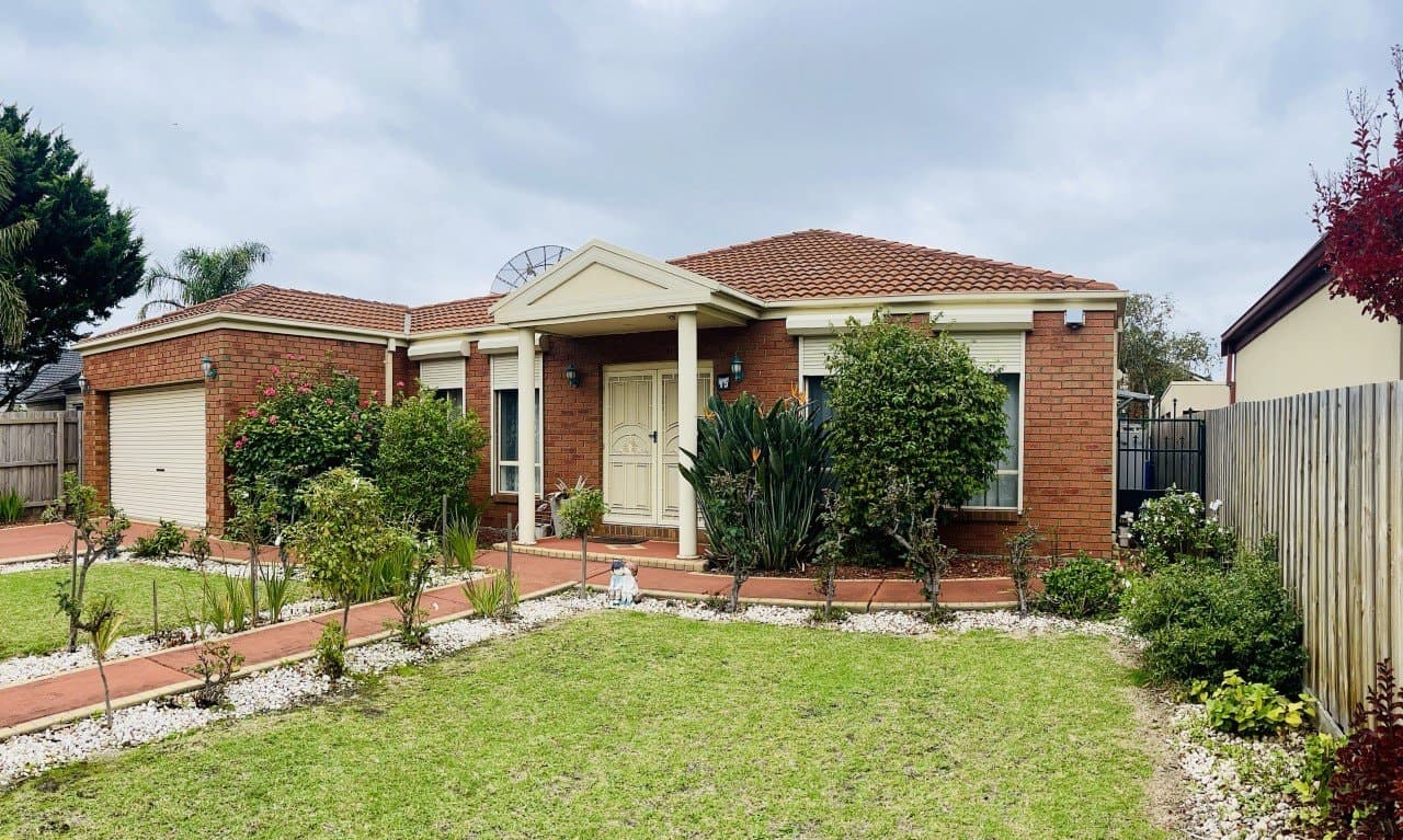 15 Nurten Parade, ASPENDALE GARDENS, Aspendale Gardens - Image 1