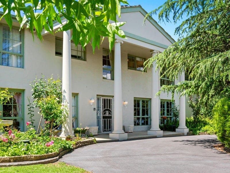 5 Manor House Drive, MORNINGTON, Mornington - Image 1