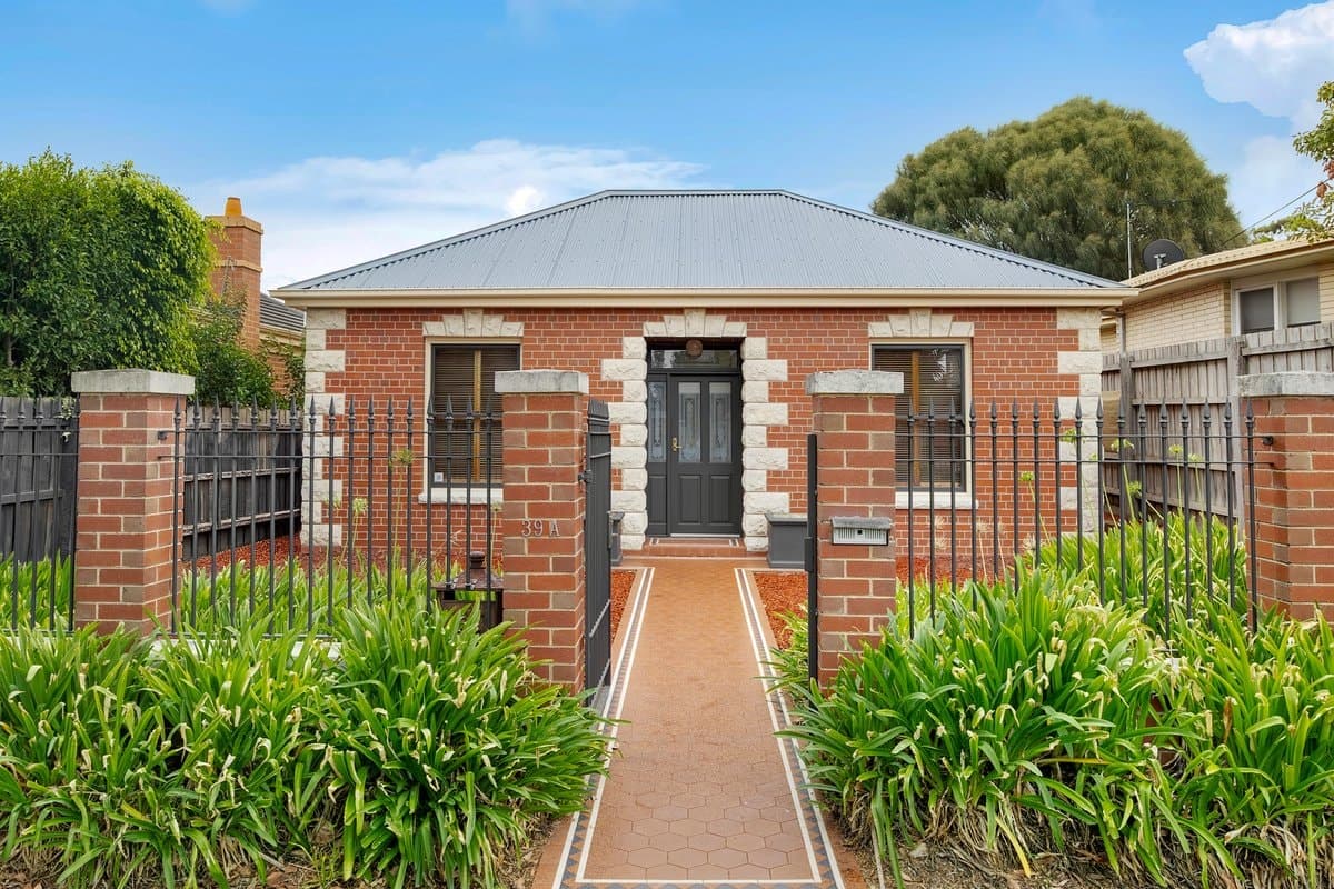 39a Tramway Parade, Beaumaris, VIC, 3193, Beaumaris - Image 1