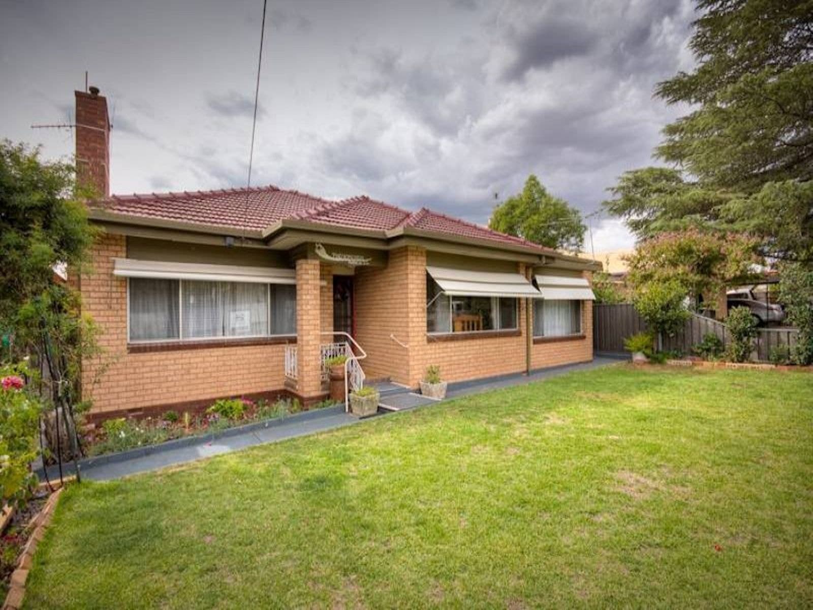 11 Stuart Avenue, Mildura - Image 1