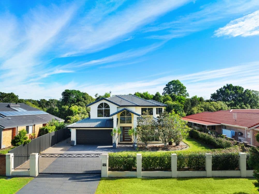 270 Nineteenth Avenue, Elanora, QLD 4221, Elanora - Image 1