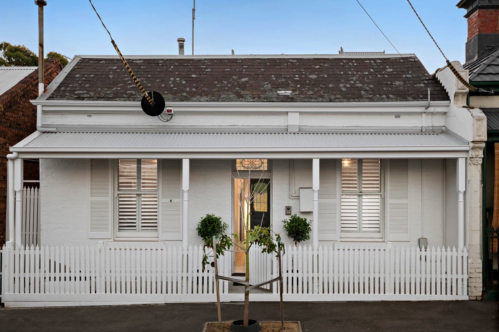 4 Napier Place, South Melbourne - Image 1