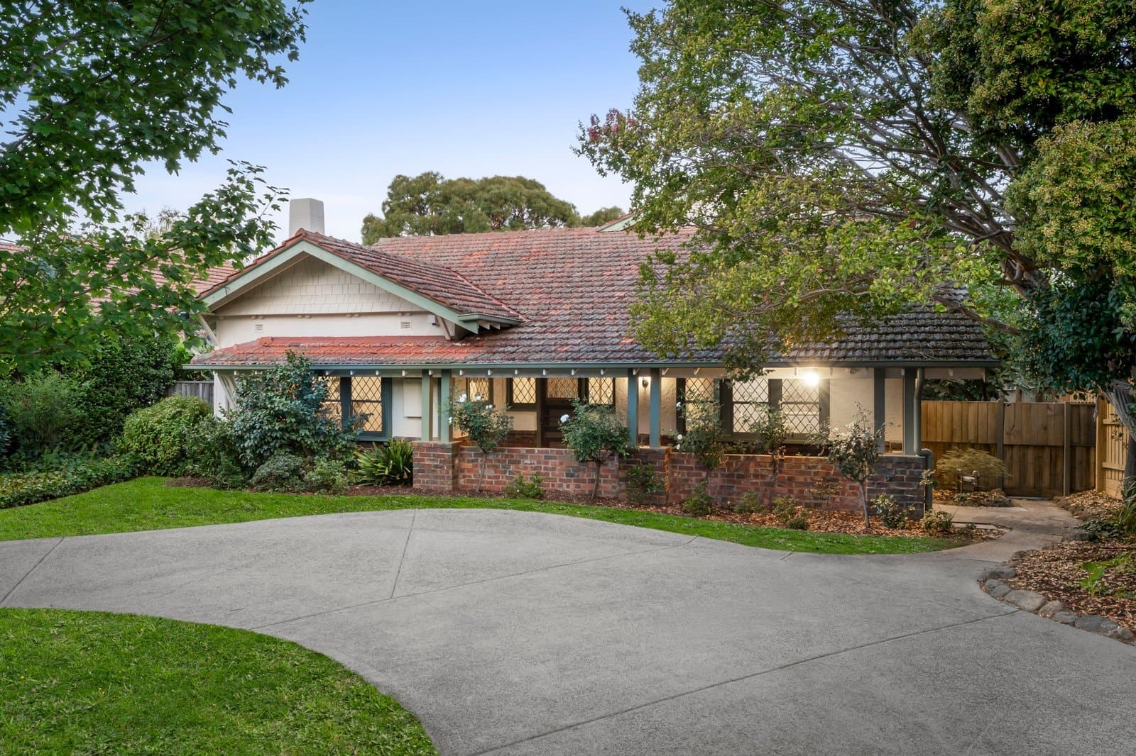 1811-1813 Malvern Road, Glen Iris - Image 1