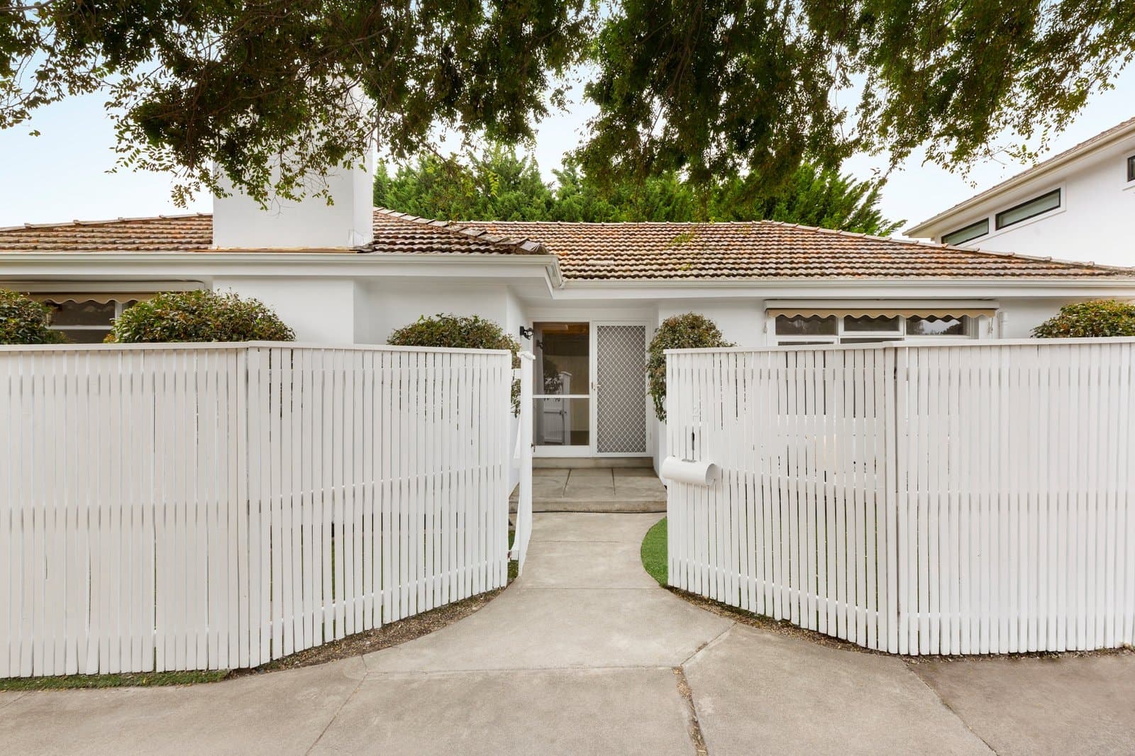 2/2A Wellington Street, Brighton - Image 1