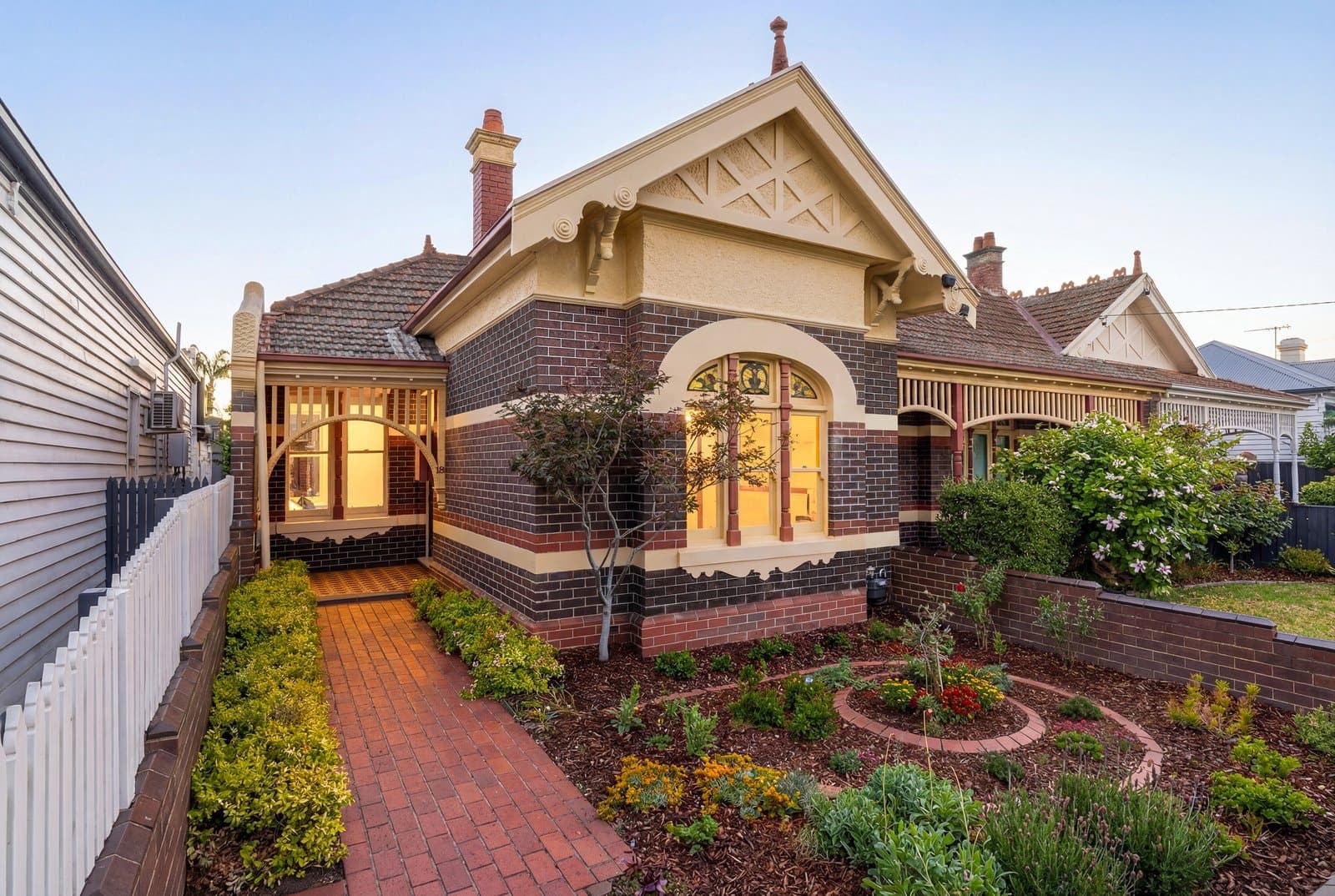 18 Park Road, Middle Park - Image 1
