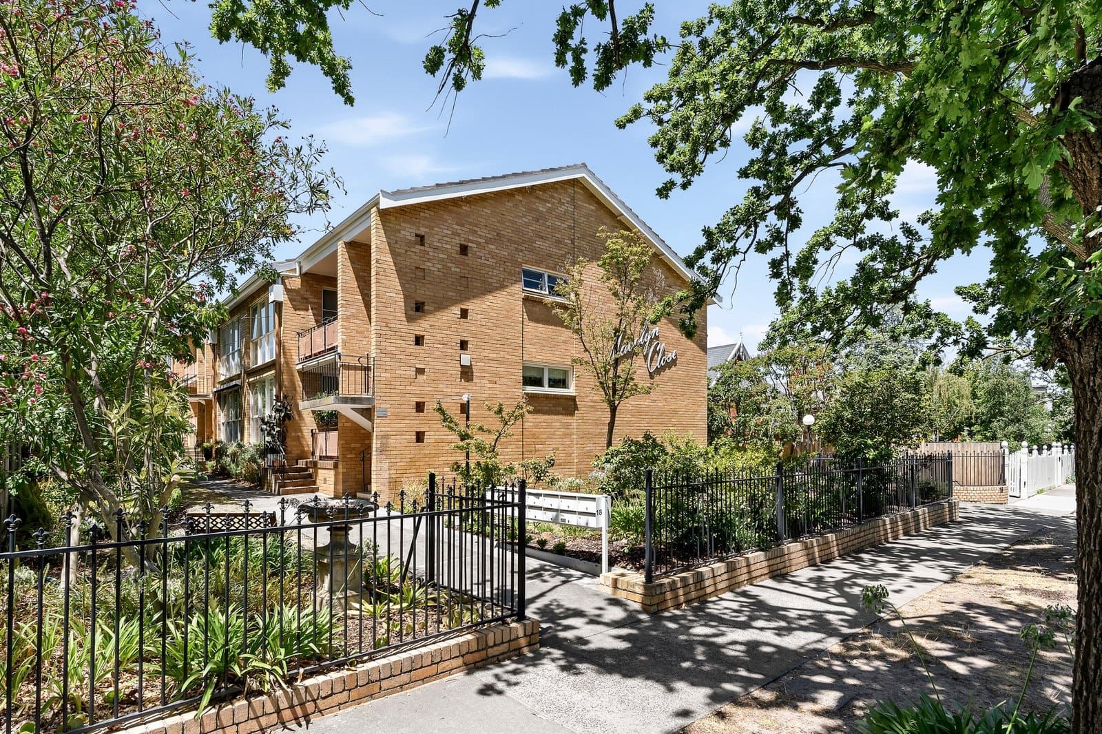 3/18 Mercer Road, Armadale - Image 1