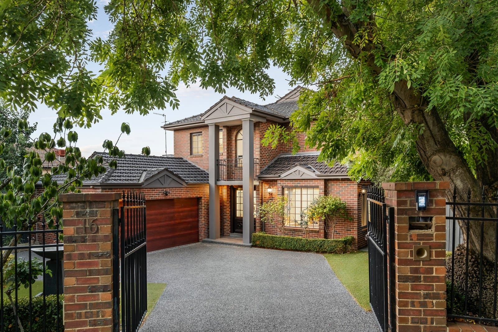 16 Lytton Street, Kew - Image 1