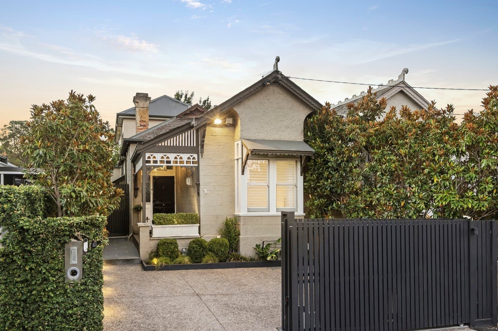 16 Alice Street, Malvern - Image 1