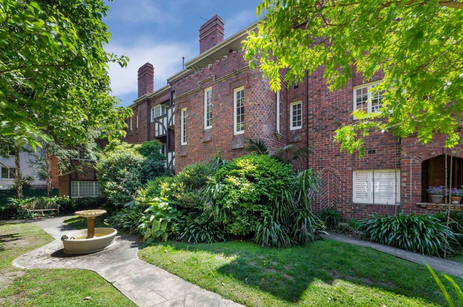 6/9 Eildon Road, St Kilda - Image 1