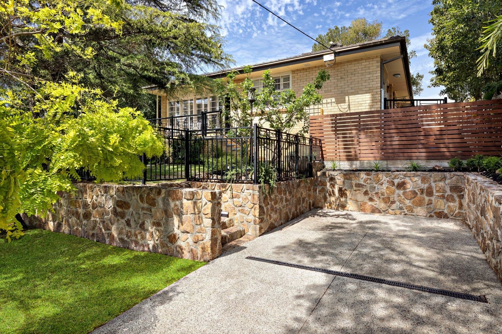 1/18 Bruarong Crescent, Frankston South - Image 1