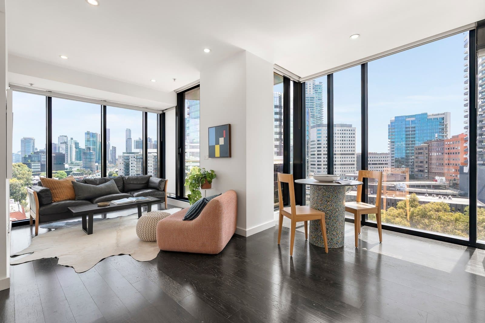 907/338 Kings Way, South Melbourne - Image 1