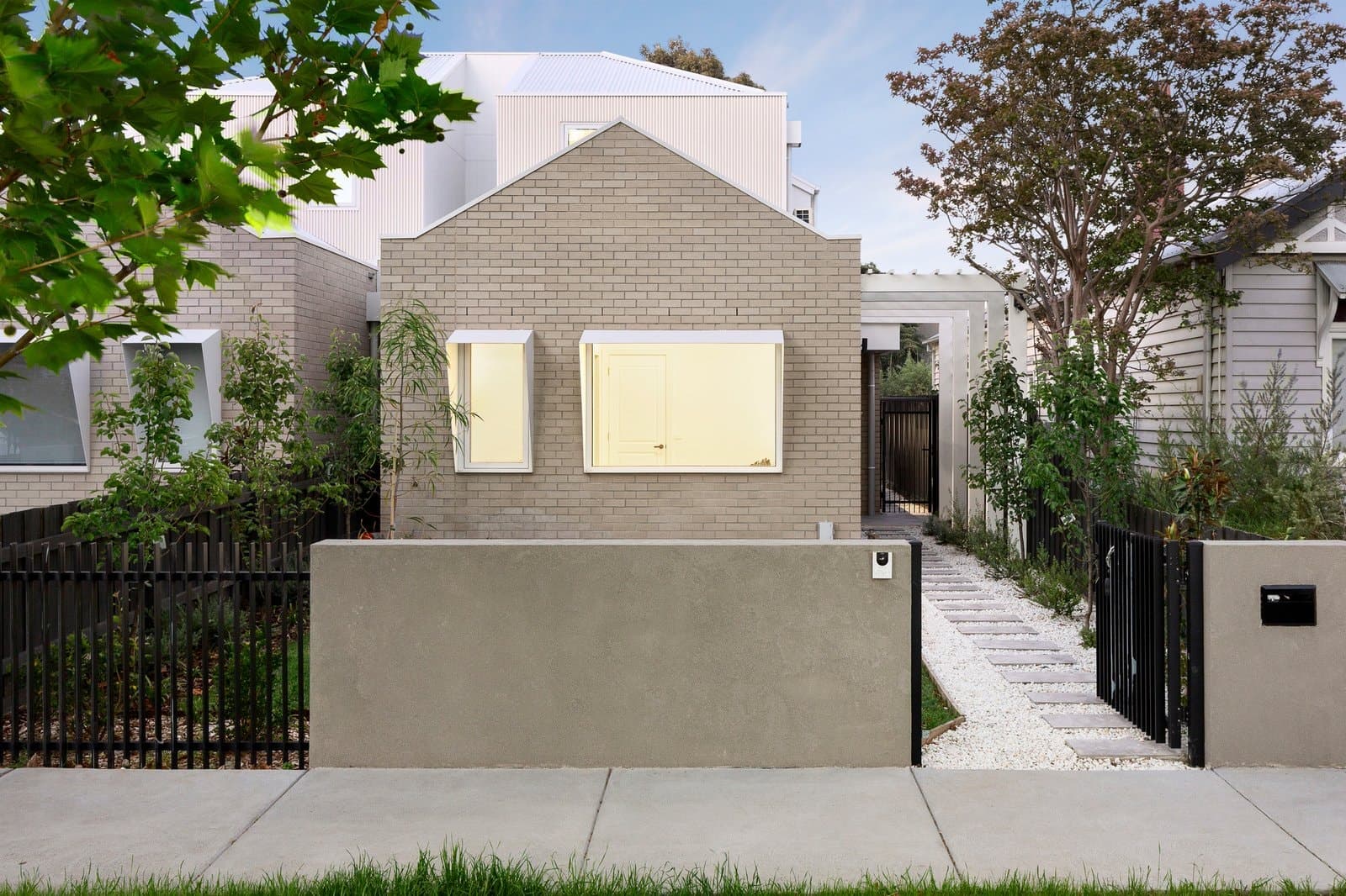33A Ardrie Road, Malvern East - Image 1