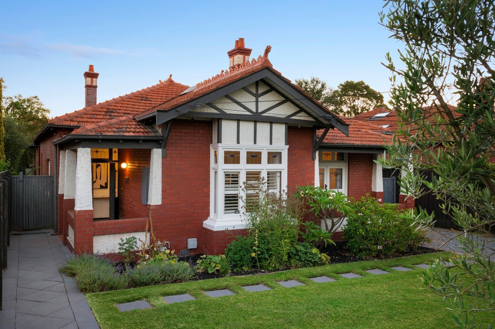 14 Cowper Street, Brighton - Image 1