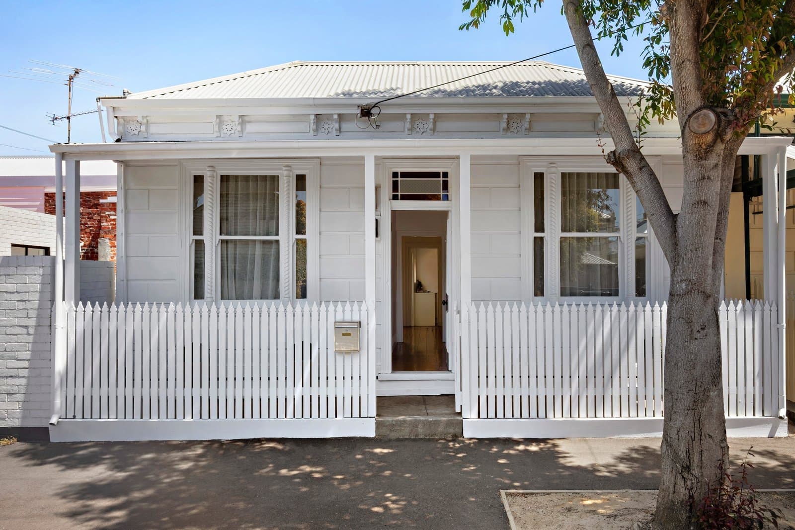 189 Ross Street, Port Melbourne - Image 1