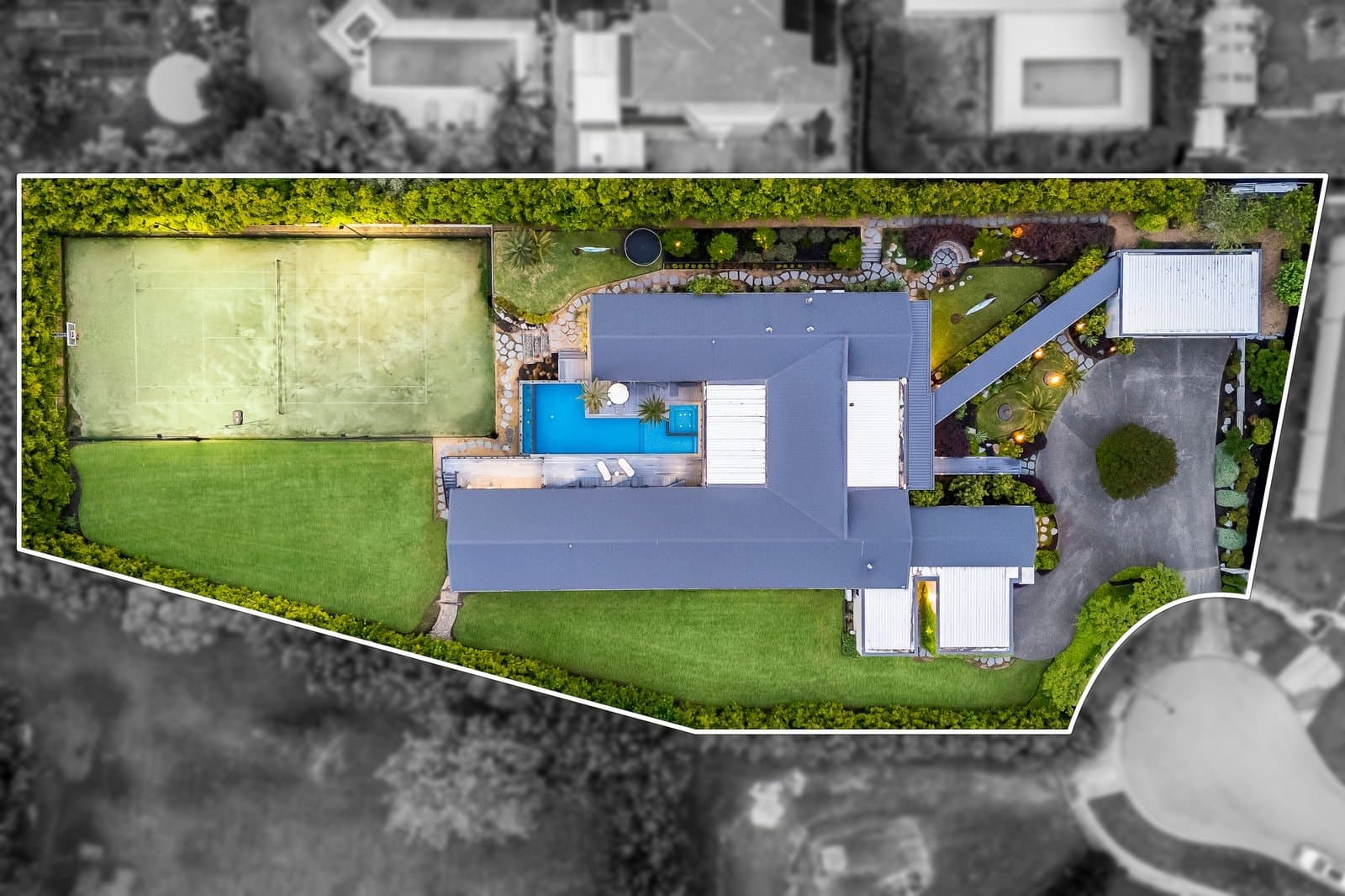 4-5 Adare Court, Berwick - Image 1