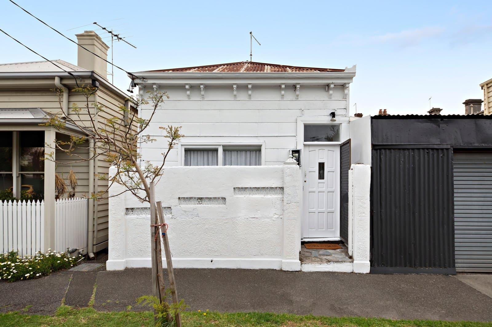 9 Young Street, Albert Park - Image 1