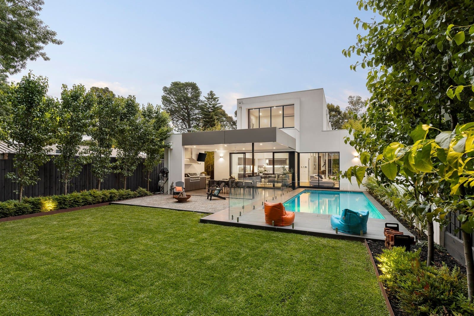 106B Plymouth Road, Ringwood - Image 1