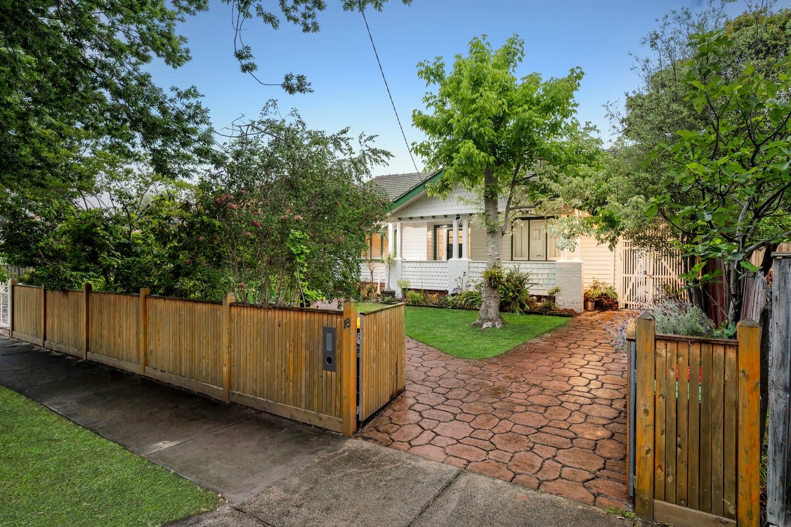 18 Berrima Avenue, Malvern East - Image 1
