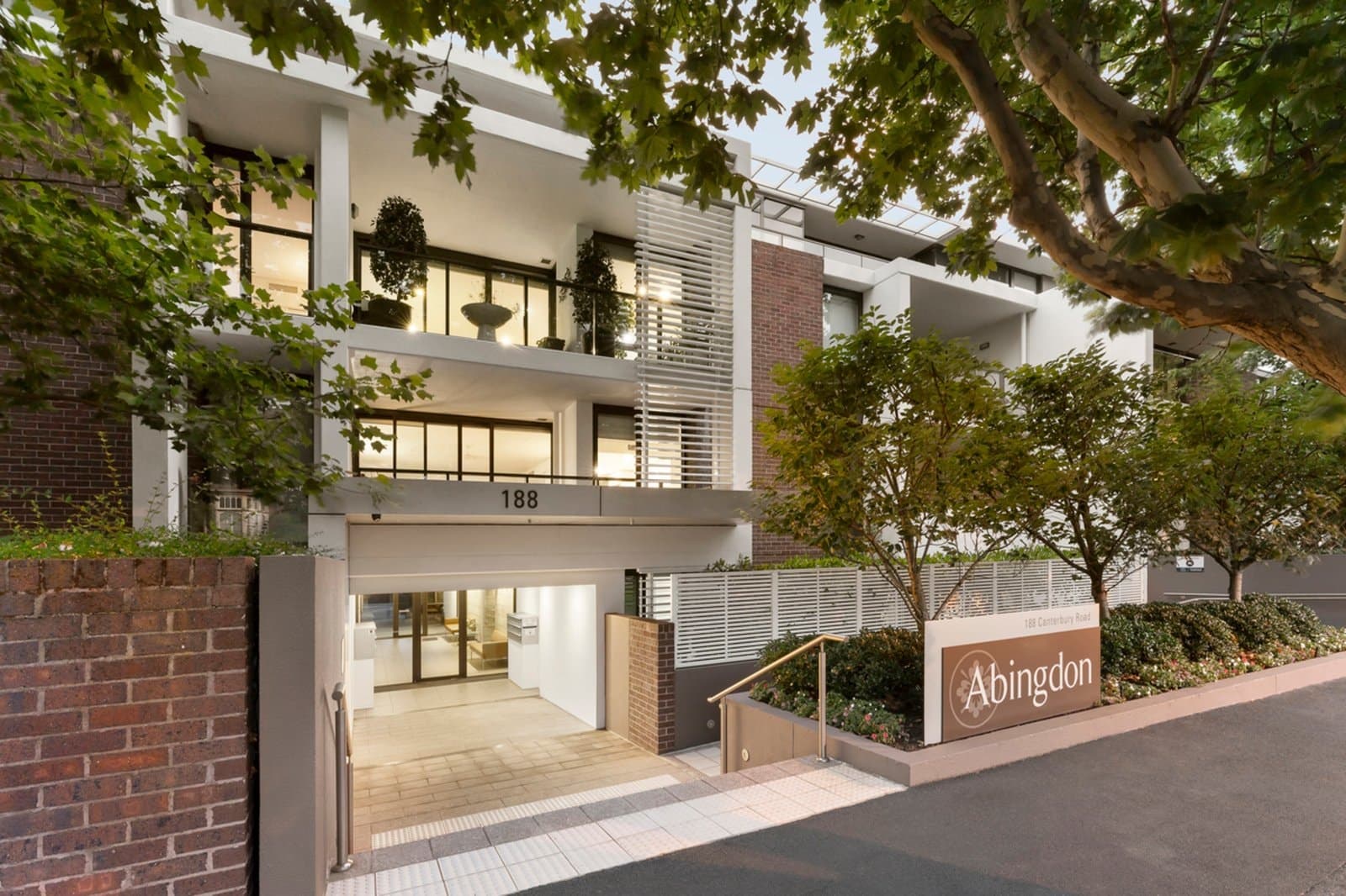 102/188 Canterbury Road, Canterbury - Image 1