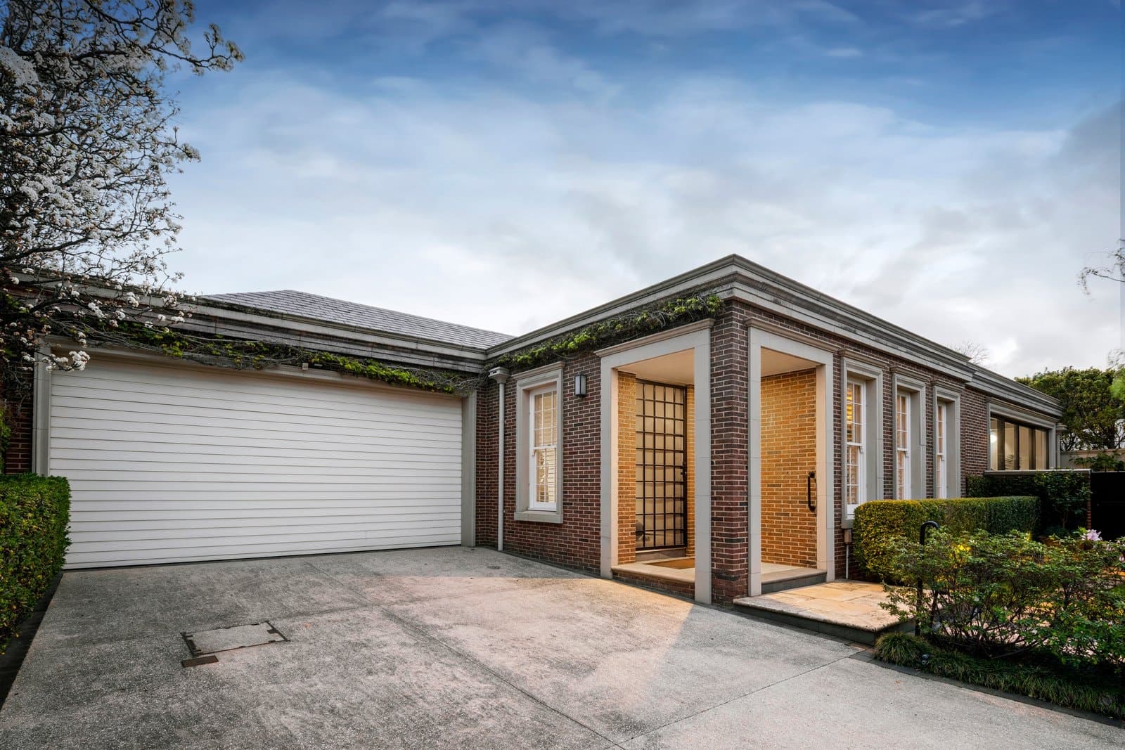 2B Stonnington Place, Toorak - Image 1